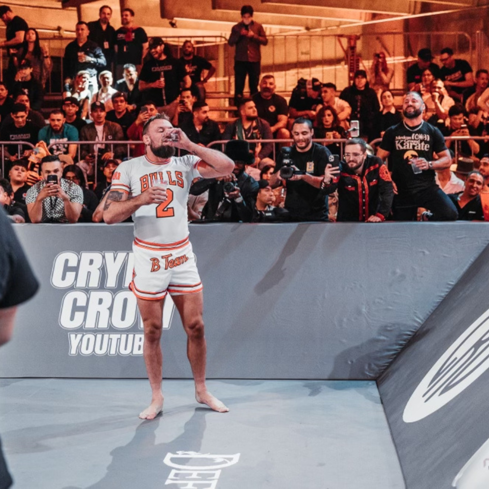 MA1 B-TEAM BALLS WHITE SHORTS