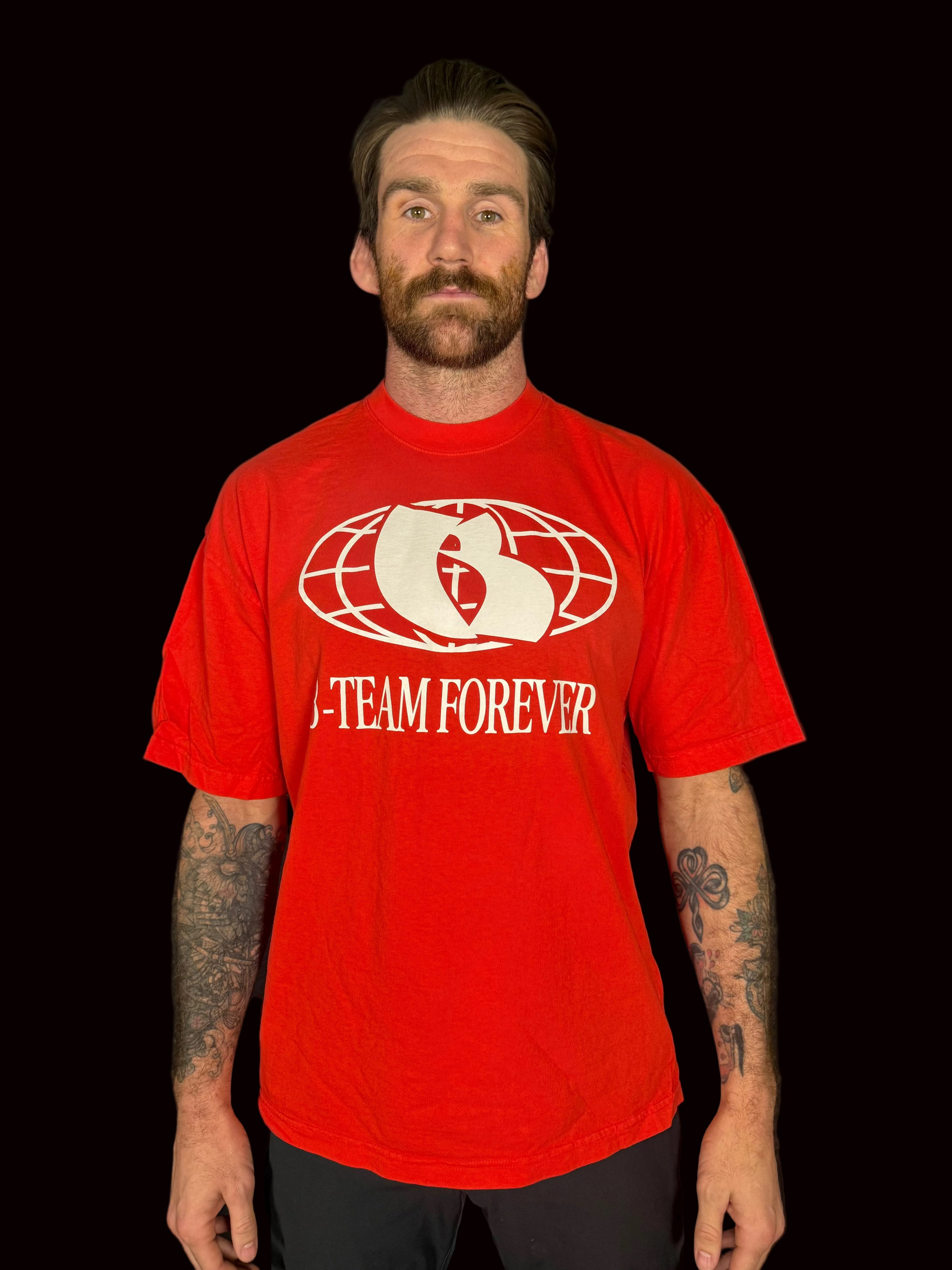 B-TEAM FOREVER CREW NECK T-SHIRT - RED